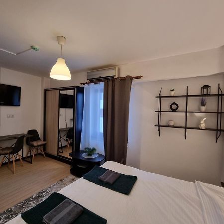 Central & Comfy, Peaceful Apt In Iasi Esterno foto